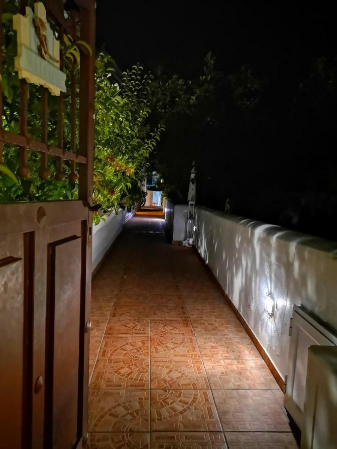 Spetses Center Comfy Apartment エクステリア 写真
